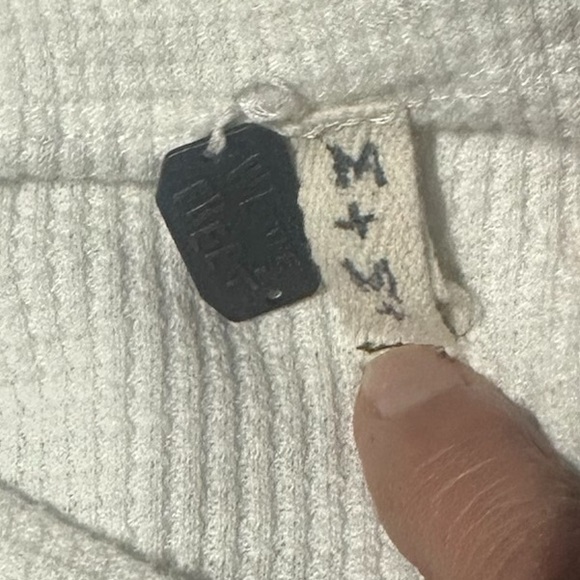 Free People We The Free Blossom Thermal Waffle Top Paisley Ballon Sleeve Size M - Picture 10 of 12